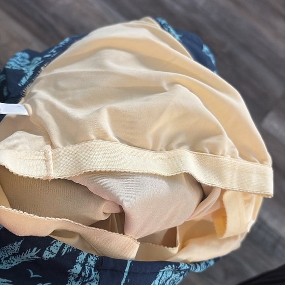 Disney store one piece blue Palm Print Swimsuit size 10 - Picture 7 of 8